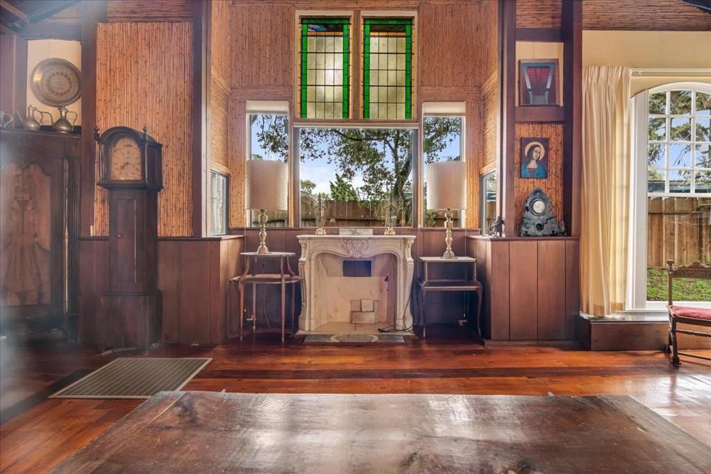 Image 17 of property listing at 841 Congress Avenue, Pacific Grove, CA 93950