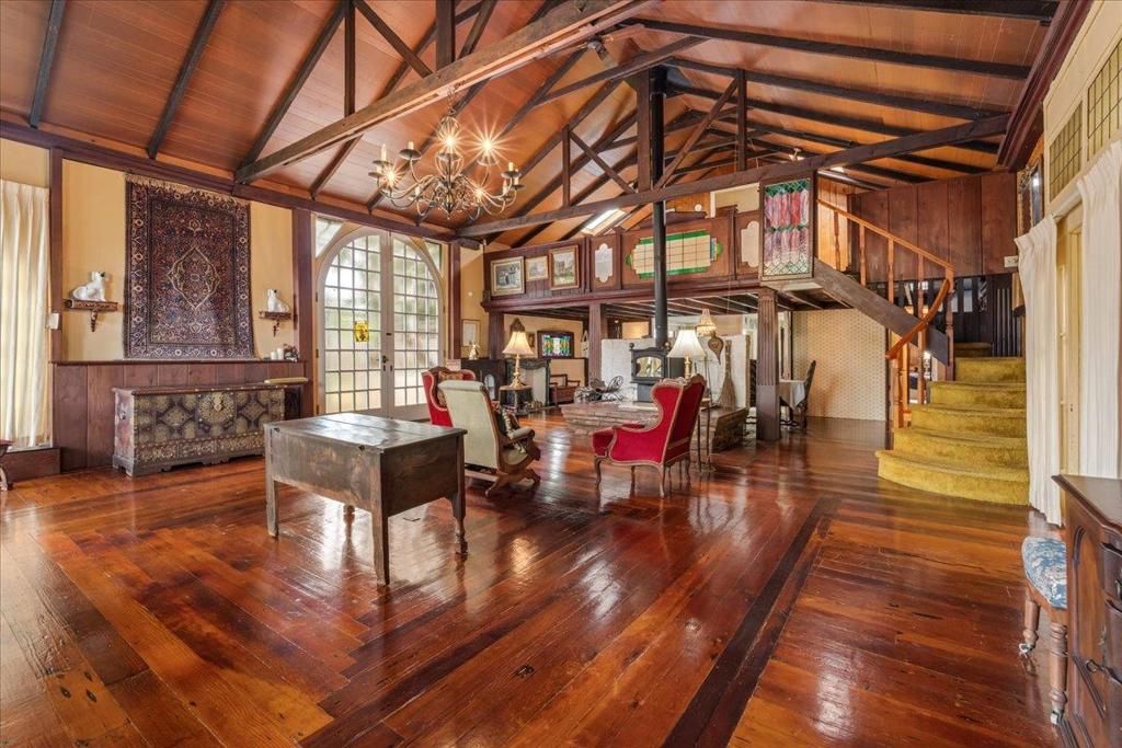 Image 19 of property listing at 841 Congress Avenue, Pacific Grove, CA 93950