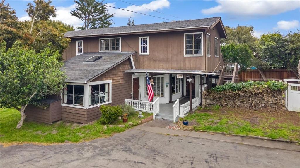 Image 2 of property listing at 841 Congress Avenue, Pacific Grove, CA 93950