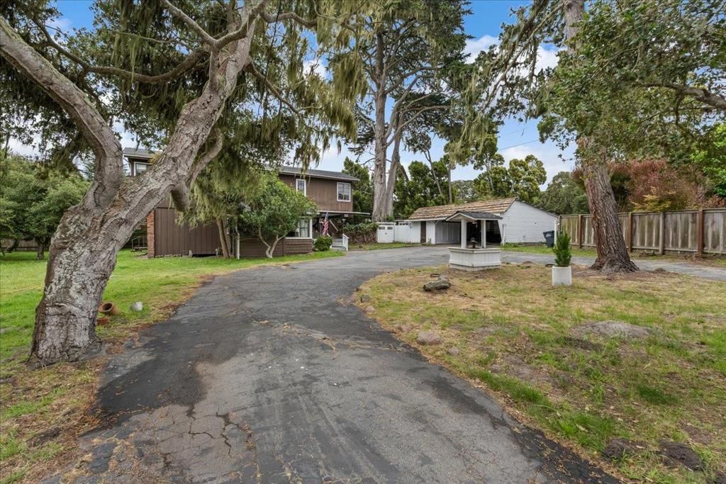 Image 5 of property listing at 841 Congress Avenue, Pacific Grove, CA 93950
