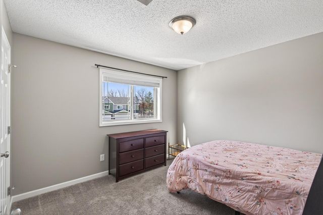 39584 Oak Park Trail, North Branch, MN 55056