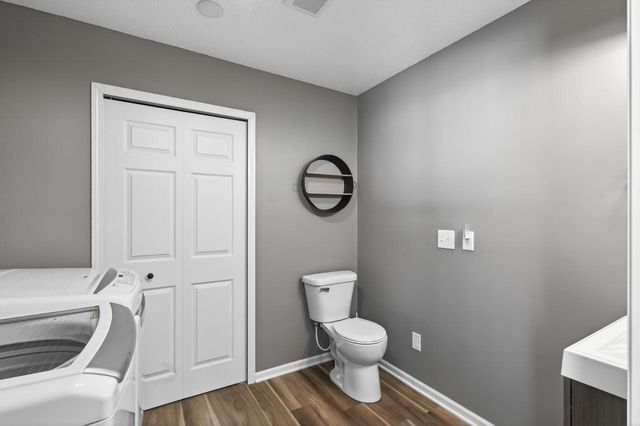 39584 Oak Park Trail, North Branch, MN 55056