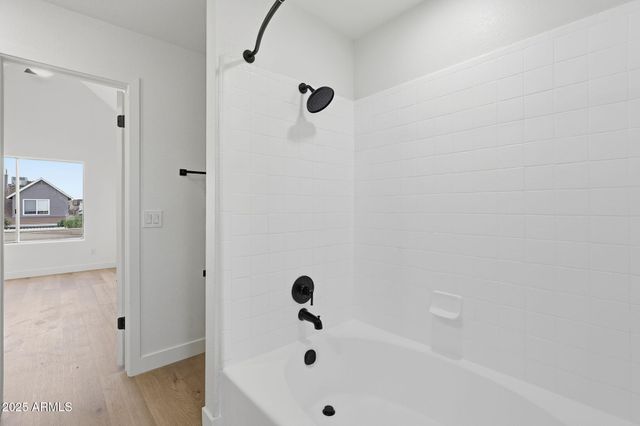 6717 W AIRE LIBRE Avenue, Peoria, AZ 85382