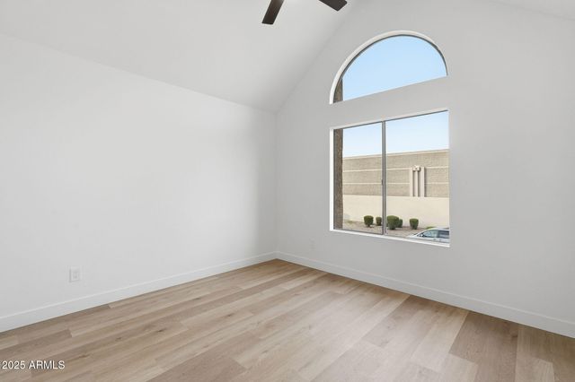 6717 W AIRE LIBRE Avenue, Peoria, AZ 85382