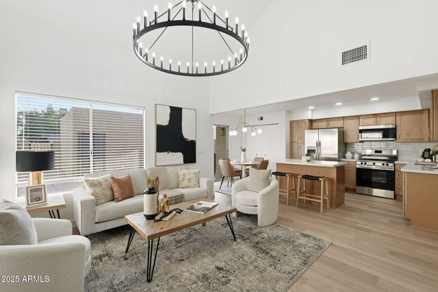 6717 W AIRE LIBRE Avenue, Peoria, AZ 85382