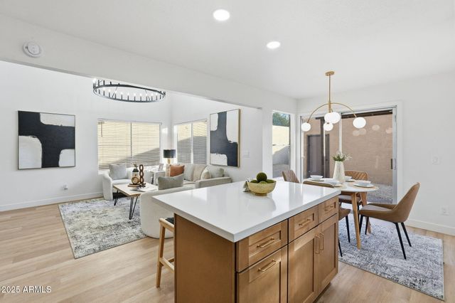 6717 W AIRE LIBRE Avenue, Peoria, AZ 85382