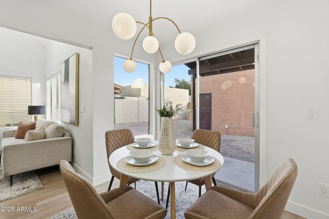 6717 W AIRE LIBRE Avenue, Peoria, AZ 85382