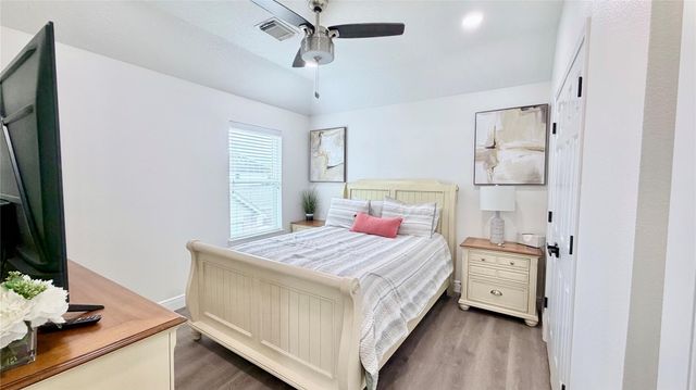 2708 Sunnycreek Lane, Pearland, TX 77584