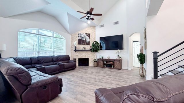 2708 Sunnycreek Lane, Pearland, TX 77584