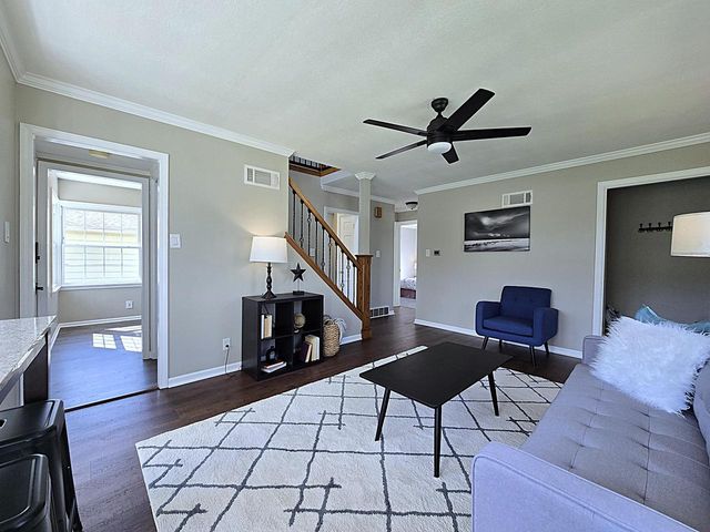 331 S 80th STREET, Milwaukee, WI 53214