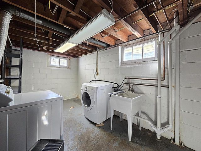 331 S 80th STREET, Milwaukee, WI 53214