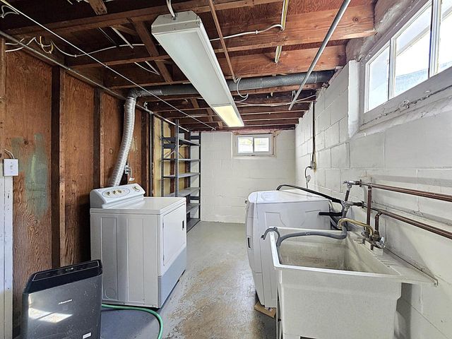 331 S 80th STREET, Milwaukee, WI 53214