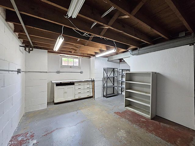 331 S 80th STREET, Milwaukee, WI 53214