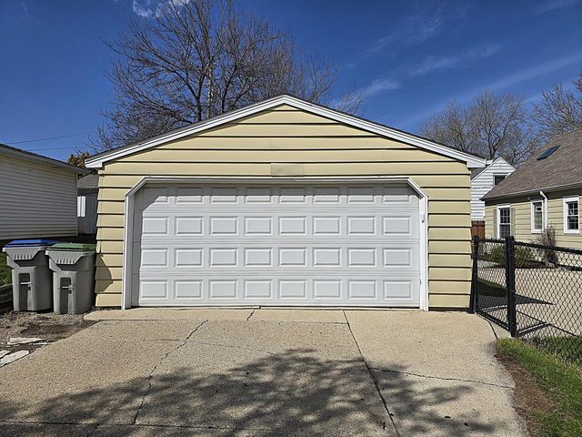 331 S 80th STREET, Milwaukee, WI 53214