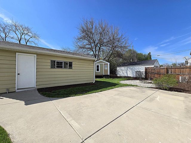 331 S 80th STREET, Milwaukee, WI 53214