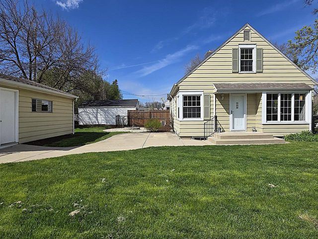 331 S 80th STREET, Milwaukee, WI 53214