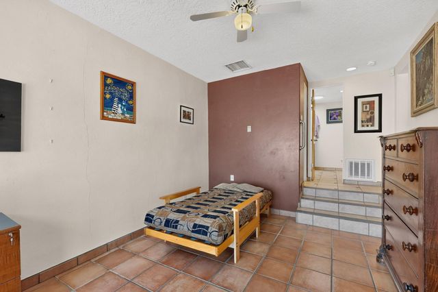 1000 Washington Street SE, Albuquerque, NM 87108