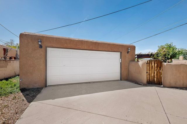 1000 Washington Street SE, Albuquerque, NM 87108