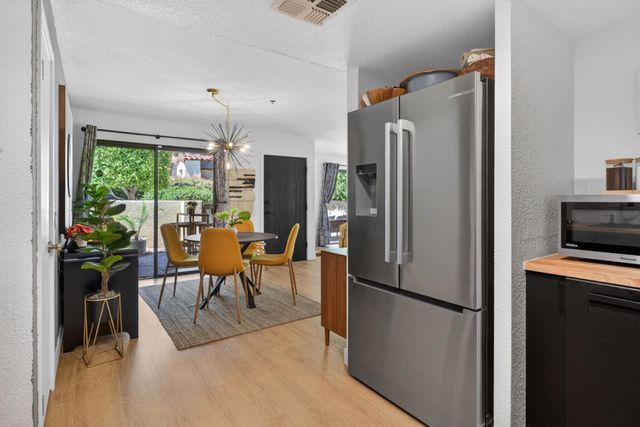 200 E Racquet Club 63, Palm Springs, CA 92262