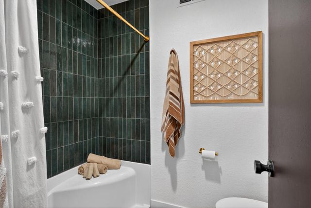 200 E Racquet Club 63, Palm Springs, CA 92262