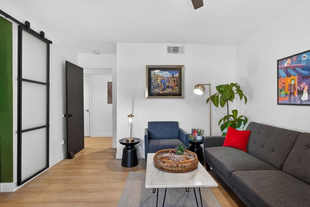 200 E Racquet Club 63, Palm Springs, CA 92262