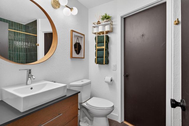 200 E Racquet Club 63, Palm Springs, CA 92262