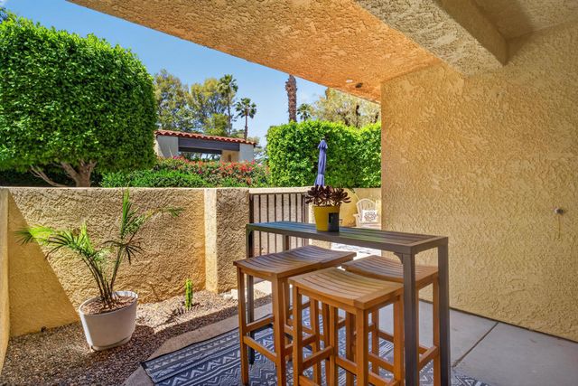 200 E Racquet Club 63, Palm Springs, CA 92262