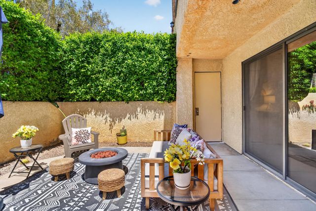 200 E Racquet Club 63, Palm Springs, CA 92262