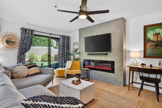 200 E Racquet Club 63, Palm Springs, CA 92262