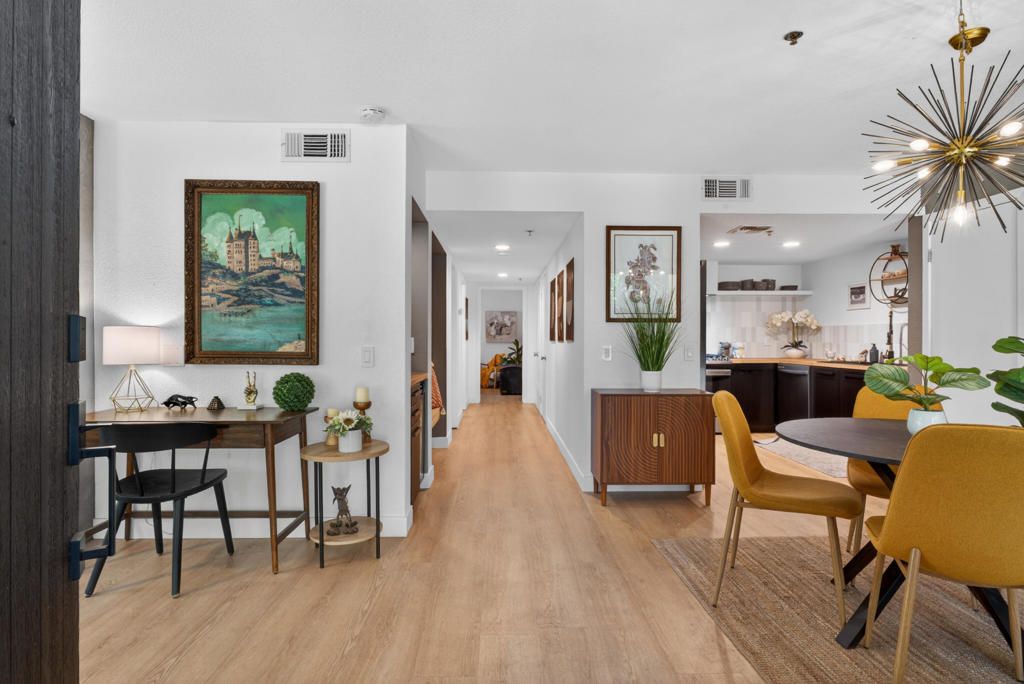 200 E Racquet Club 63, Palm Springs, CA 92262