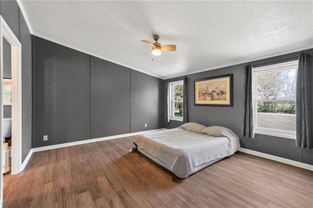 8205 E 255th Terrace, Freeman, MO 64746