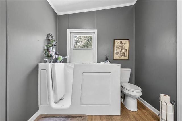 8205 E 255th Terrace, Freeman, MO 64746