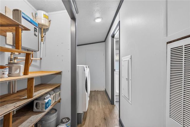 8205 E 255th Terrace, Freeman, MO 64746