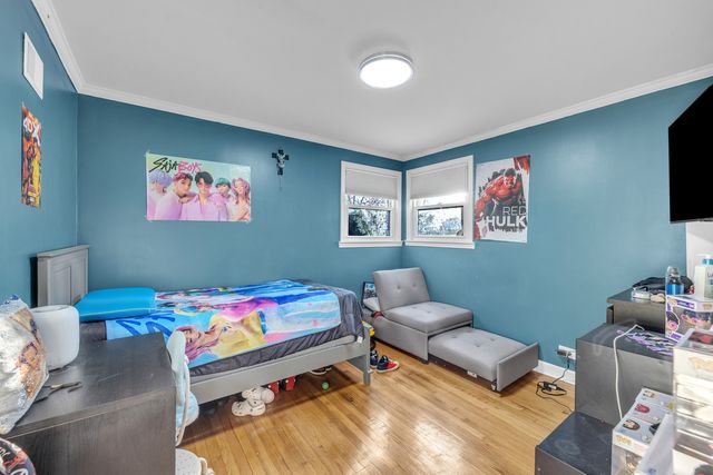 8014 MOBILE Avenue, Burbank, IL 60459