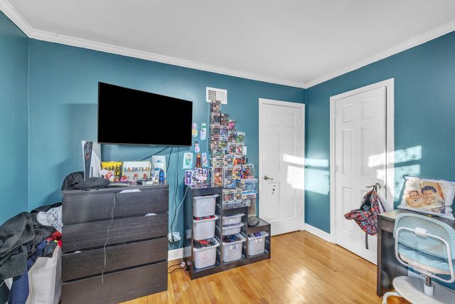 8014 MOBILE Avenue, Burbank, IL 60459