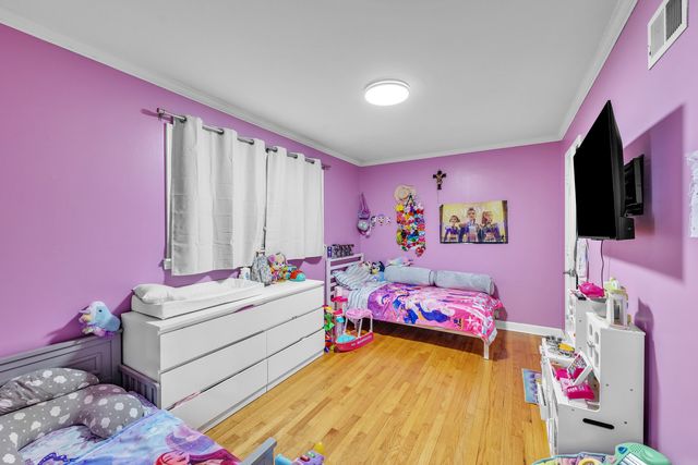 8014 MOBILE Avenue, Burbank, IL 60459