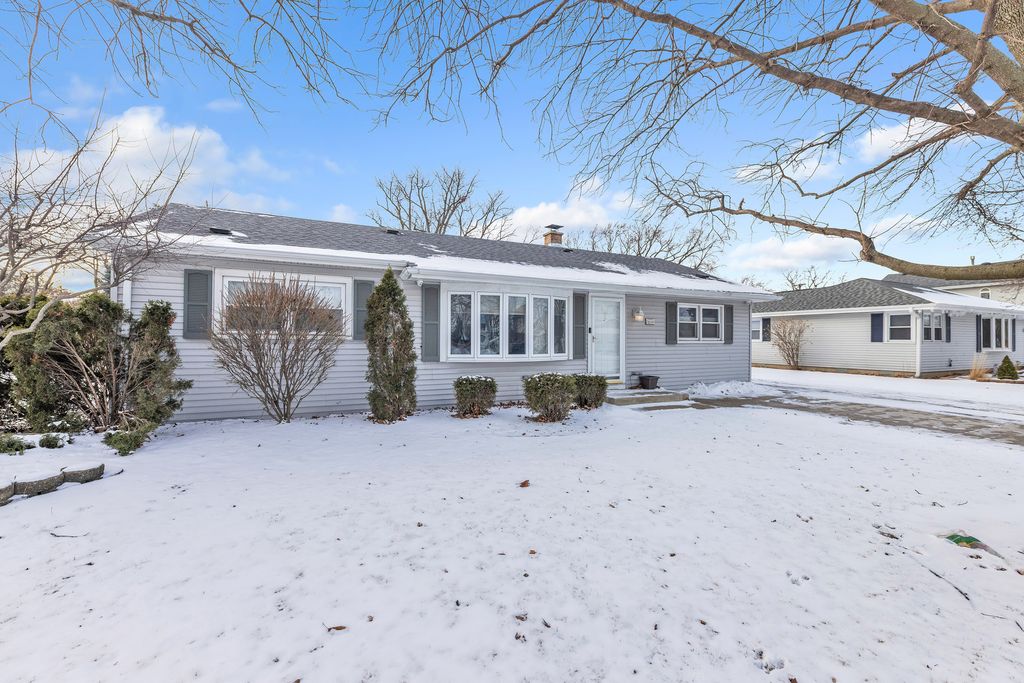 8014 MOBILE Avenue, Burbank, IL 60459