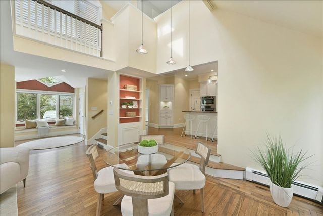 14 Locust Ave, Lexington, MA 02421