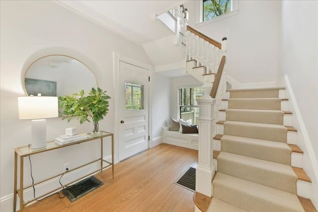 14 Locust Ave, Lexington, MA 02421