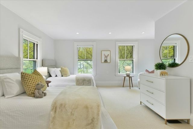 14 Locust Ave, Lexington, MA 02421