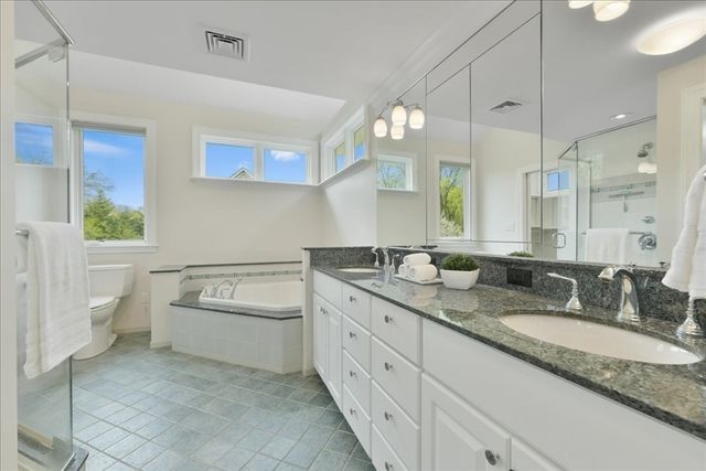 14 Locust Ave, Lexington, MA 02421