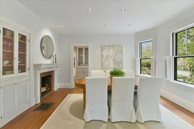 14 Locust Ave, Lexington, MA 02421