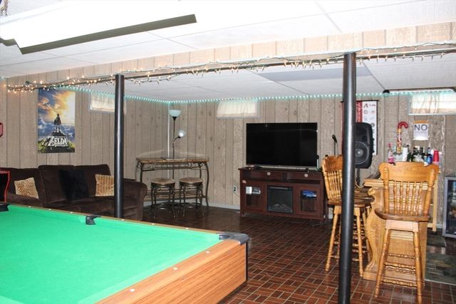 126 Warregan St, Chicopee, MA 01013