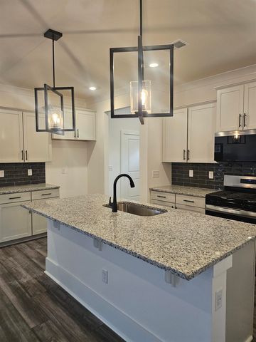 158 River Birch Dr., Loris, SC 29569