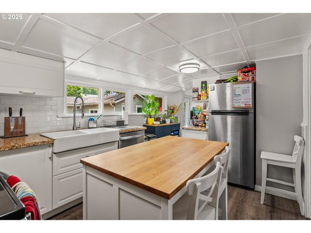 5506 Se NEHALEM St, Portland, OR 97206