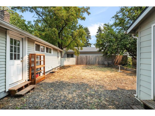 5506 Se NEHALEM St, Portland, OR 97206