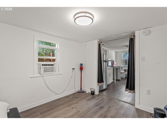 5506 Se NEHALEM St, Portland, OR 97206