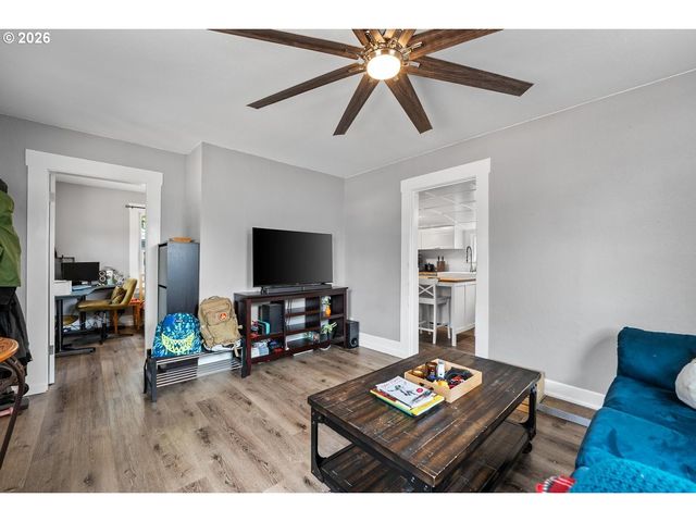 5506 Se NEHALEM St, Portland, OR 97206