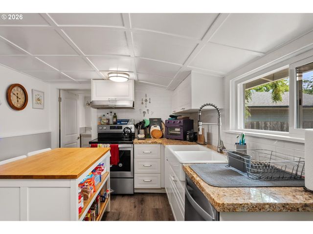 5506 Se NEHALEM St, Portland, OR 97206