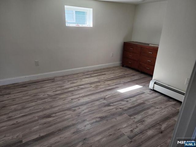 7 Lindsley Road, Little Falls, NJ 07424